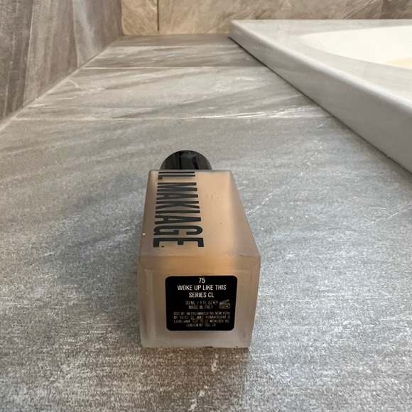 IL MAKIAGE Woke Up Like This Foundation Shade 75 - Never been used! - Picture 2 of 3
